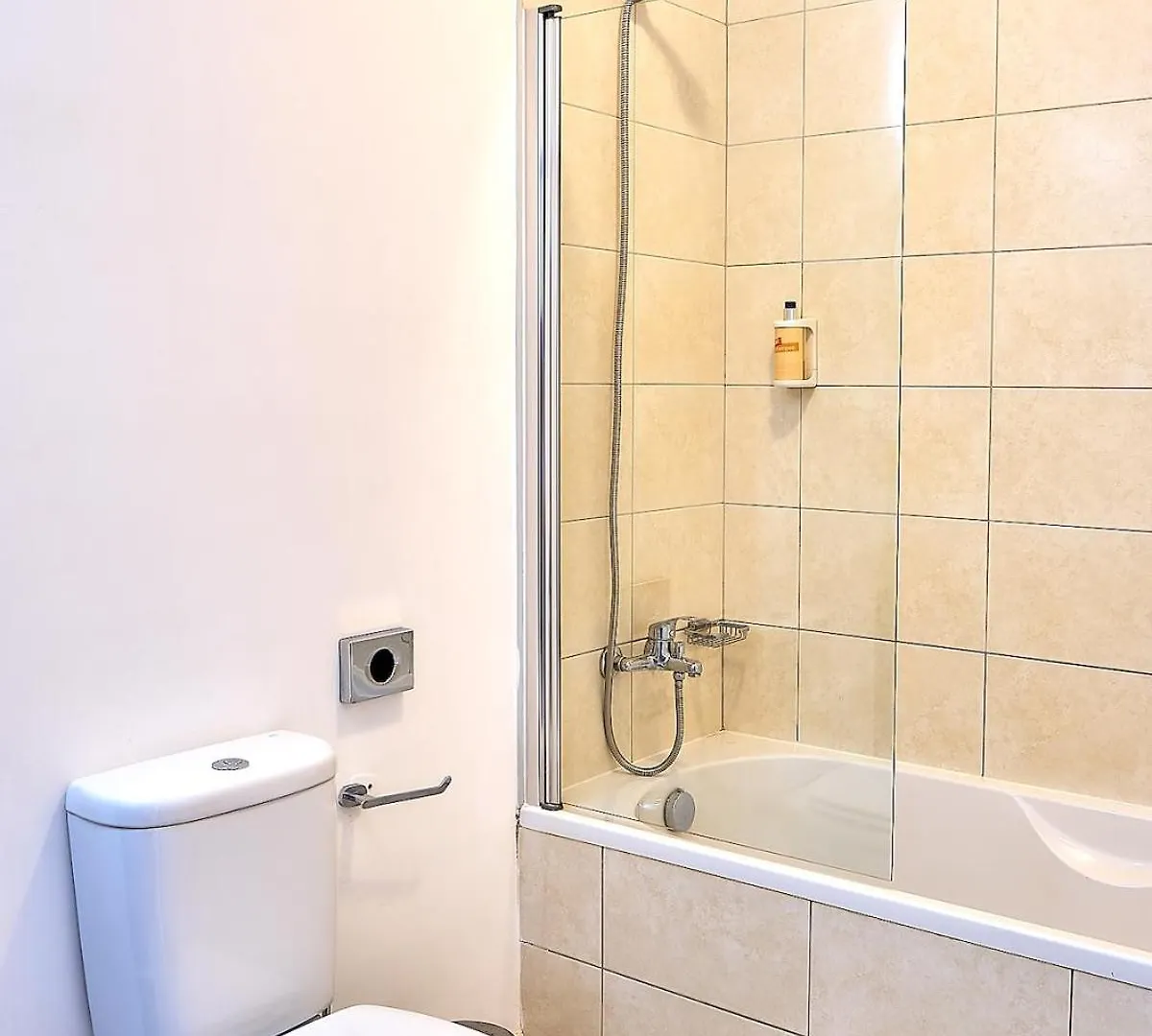 Elegant 1-Bedroom Duplex Apartment 圣玛丽亚